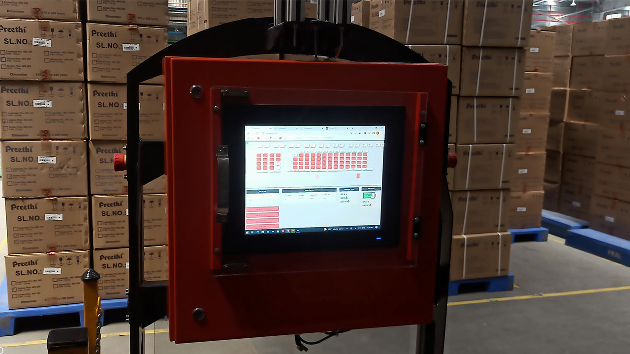 Autonomous-mobile-robot IZAR