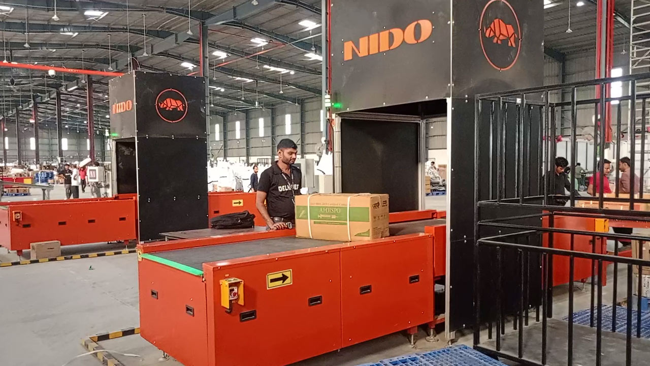 CAPELLA MIDI Semi Automatic In motion DWS