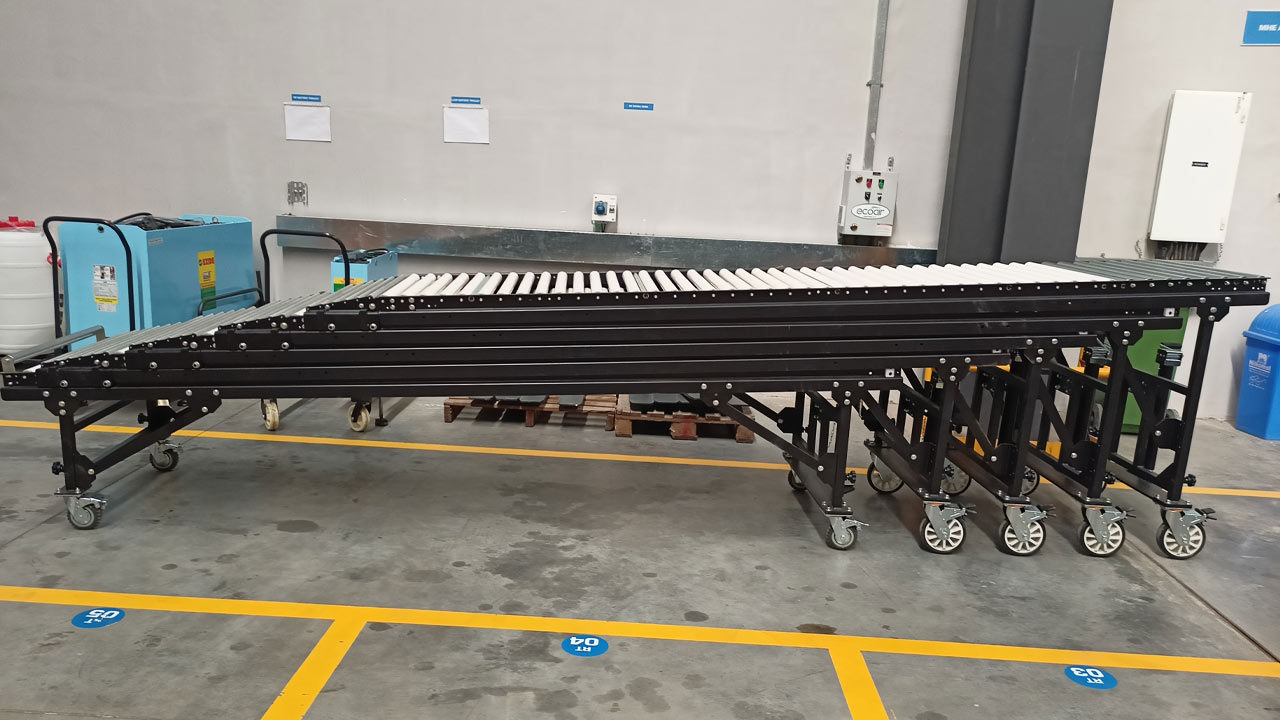 Telescopic Gravity Roller Conveyor