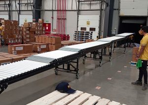 Telescopic Gravity Roller Conveyor