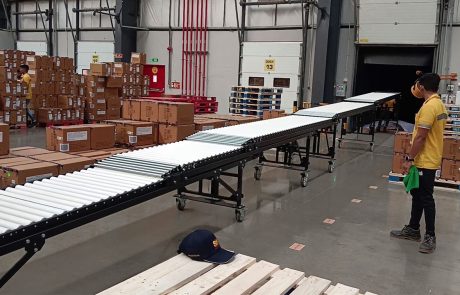 Telescopic Gravity Roller Conveyor