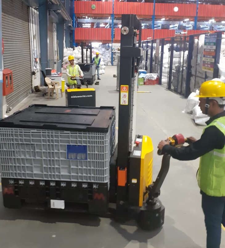 Stacker-rental